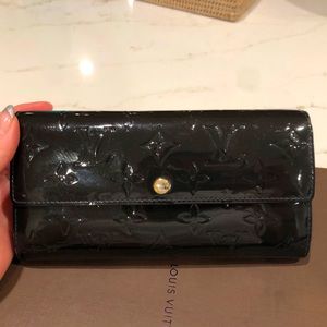 Louis Vuitton Sarah Wallet